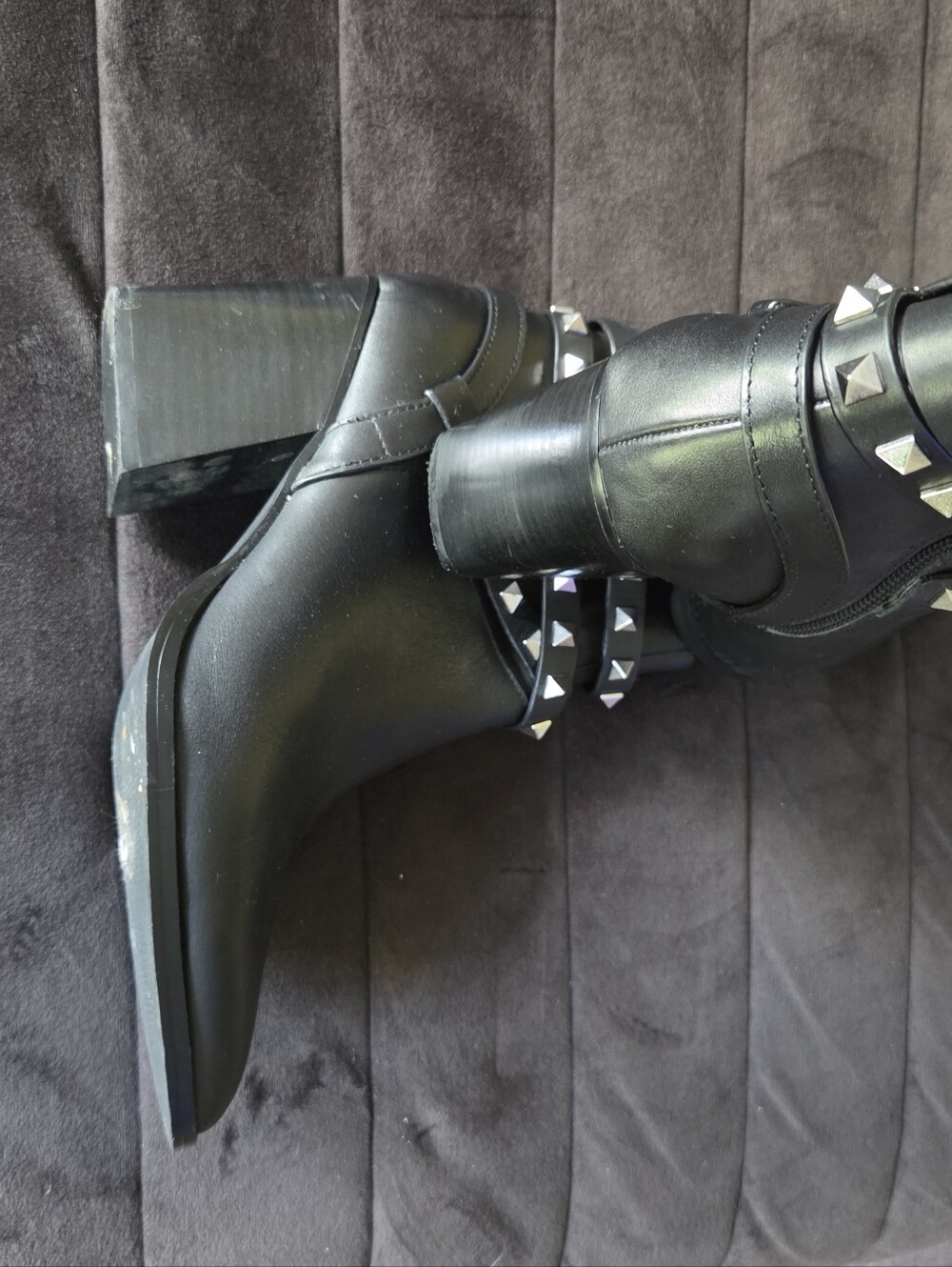 Steve Madden Cala Black Leather Pointed Moto Boots with Studded Straps - Picture 5 of 6